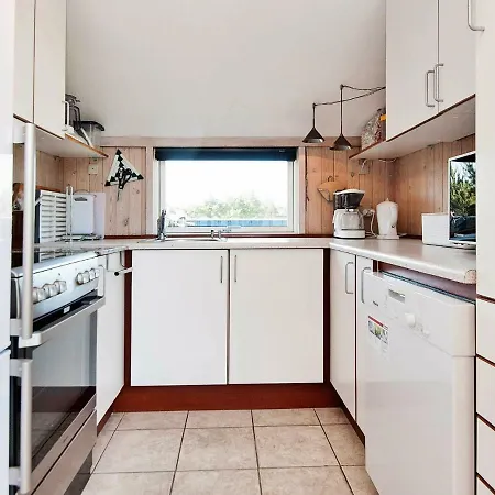 Ferienhaus Four-bedroom Holiday In 8