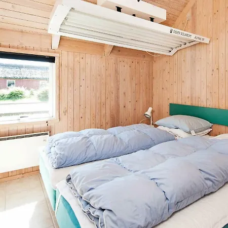 Four-bedroom Holiday In 8 Ferienhaus Vejers Strand